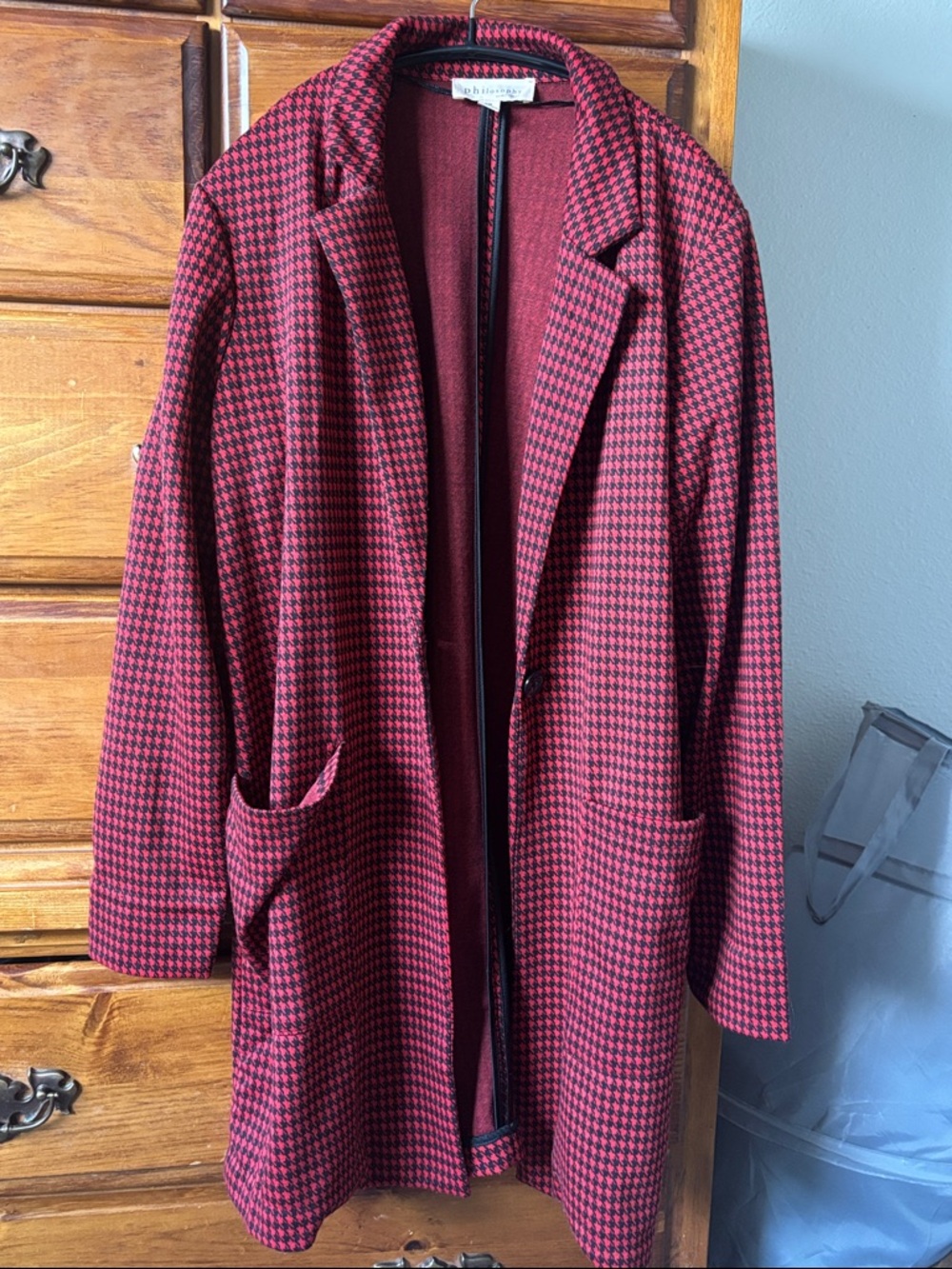 Philosophy Burgundy and Black Houndstooth Blazer